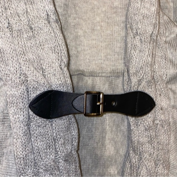 Cellabie open front cardigan with buckle - Picture 3 of 7